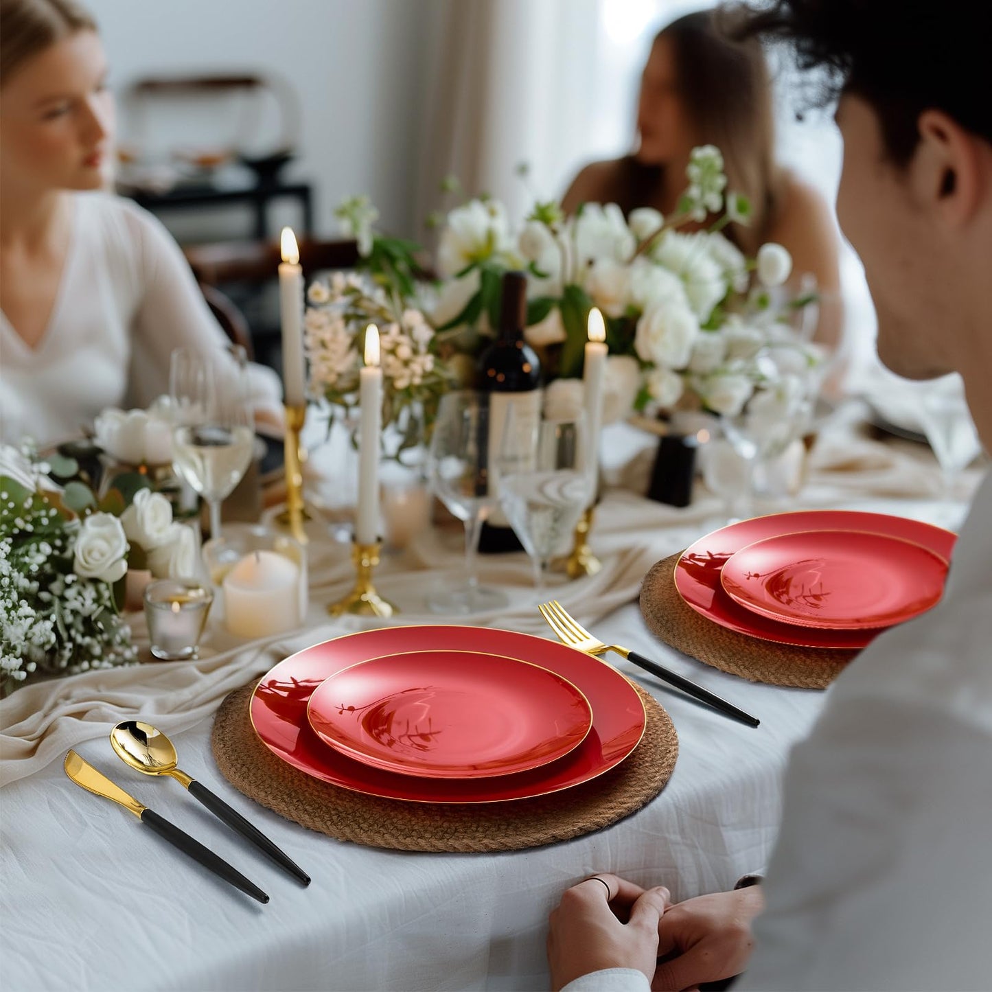 100PCS Disposable Red Plastic Plates for Party, Graduation