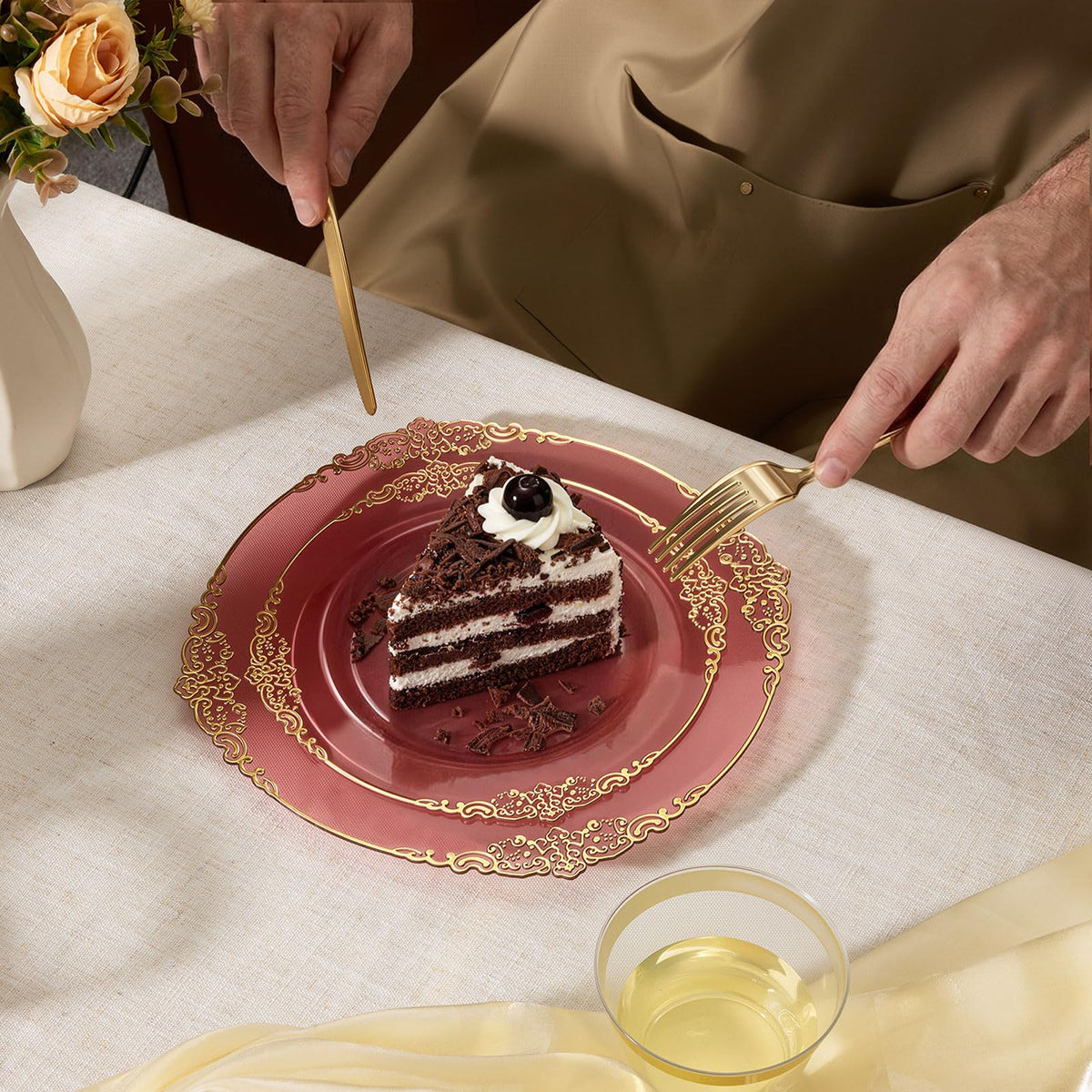 Heavy Duty Elegant Vintage Plastic Plates with Cutlery Set for Wedding, Bridal Shower, Anniversary