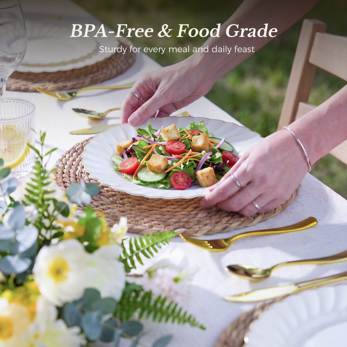 Beautiful Scalloped Gold Rim Plastic Plate Sets