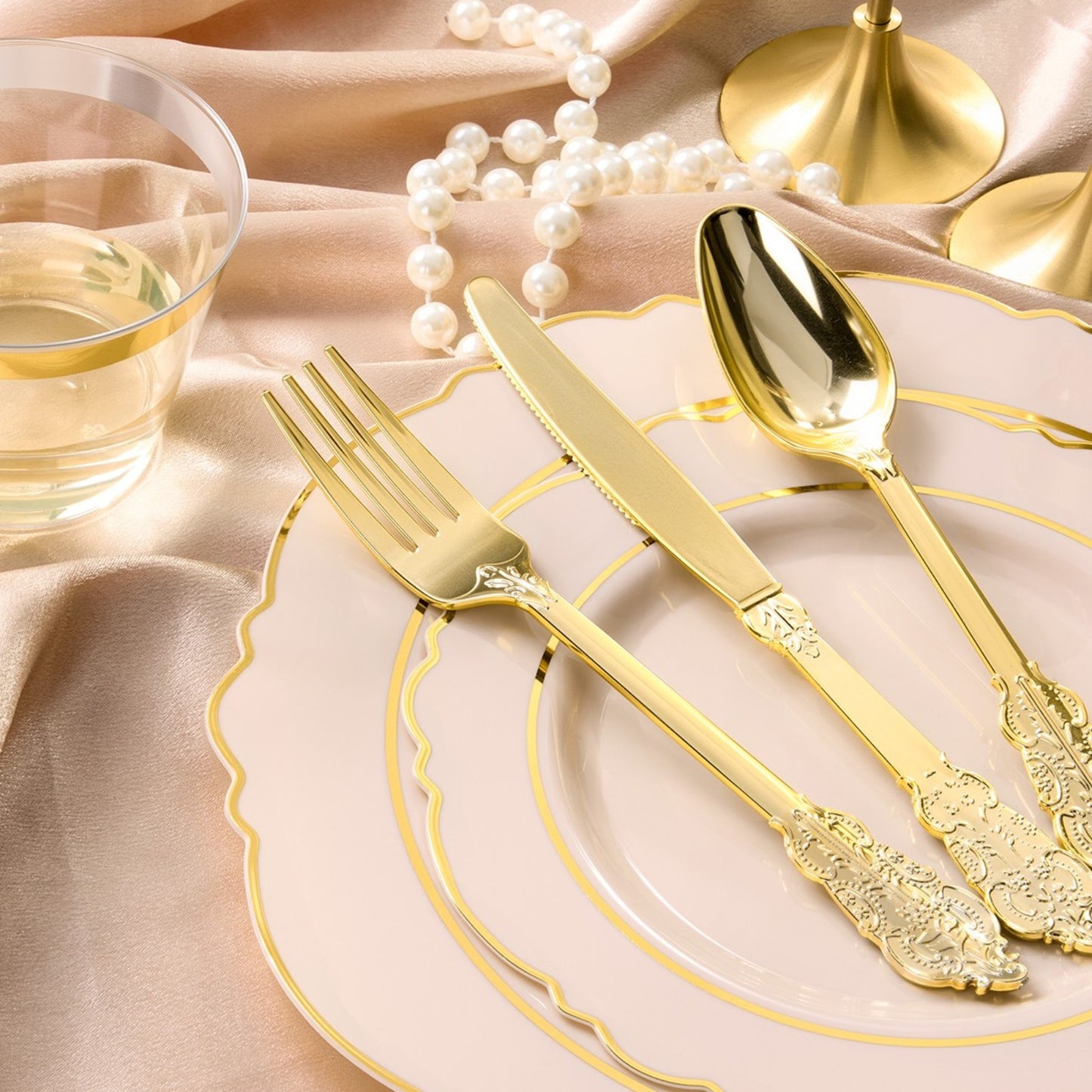 Impress Guests Easily with Elegant Baroque Disposable Dinnerware