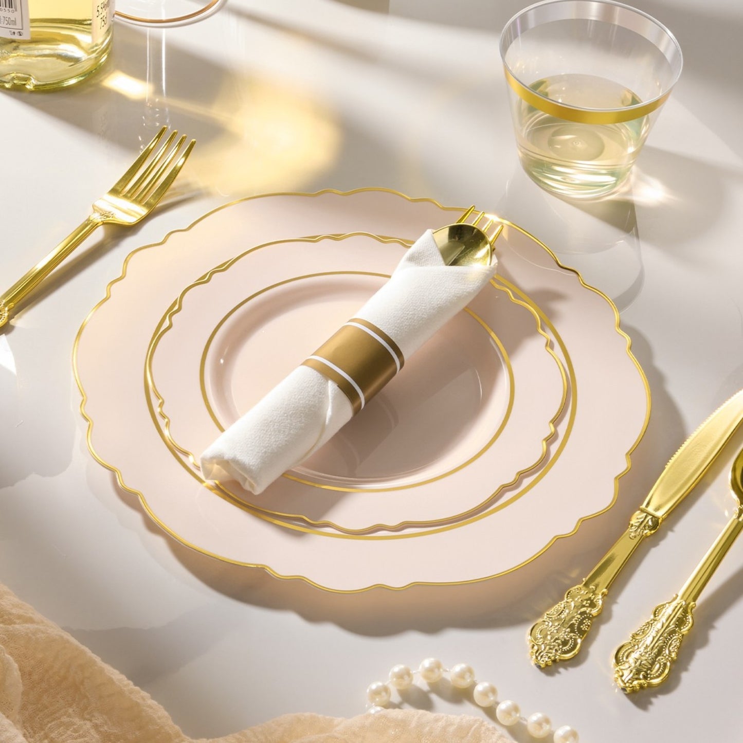Impress Guests Easily with Elegant Baroque Disposable Dinnerware