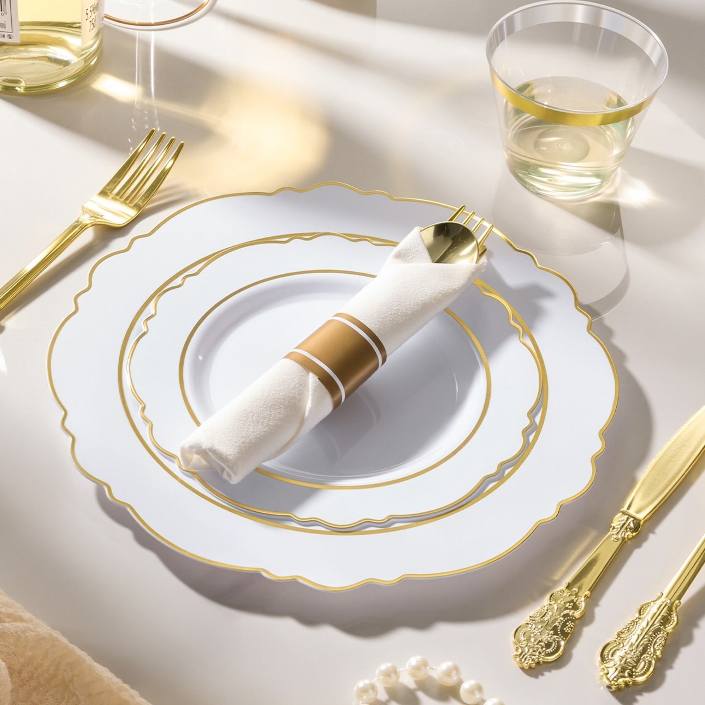 Impress Guests Easily with Elegant Baroque Disposable Dinnerware