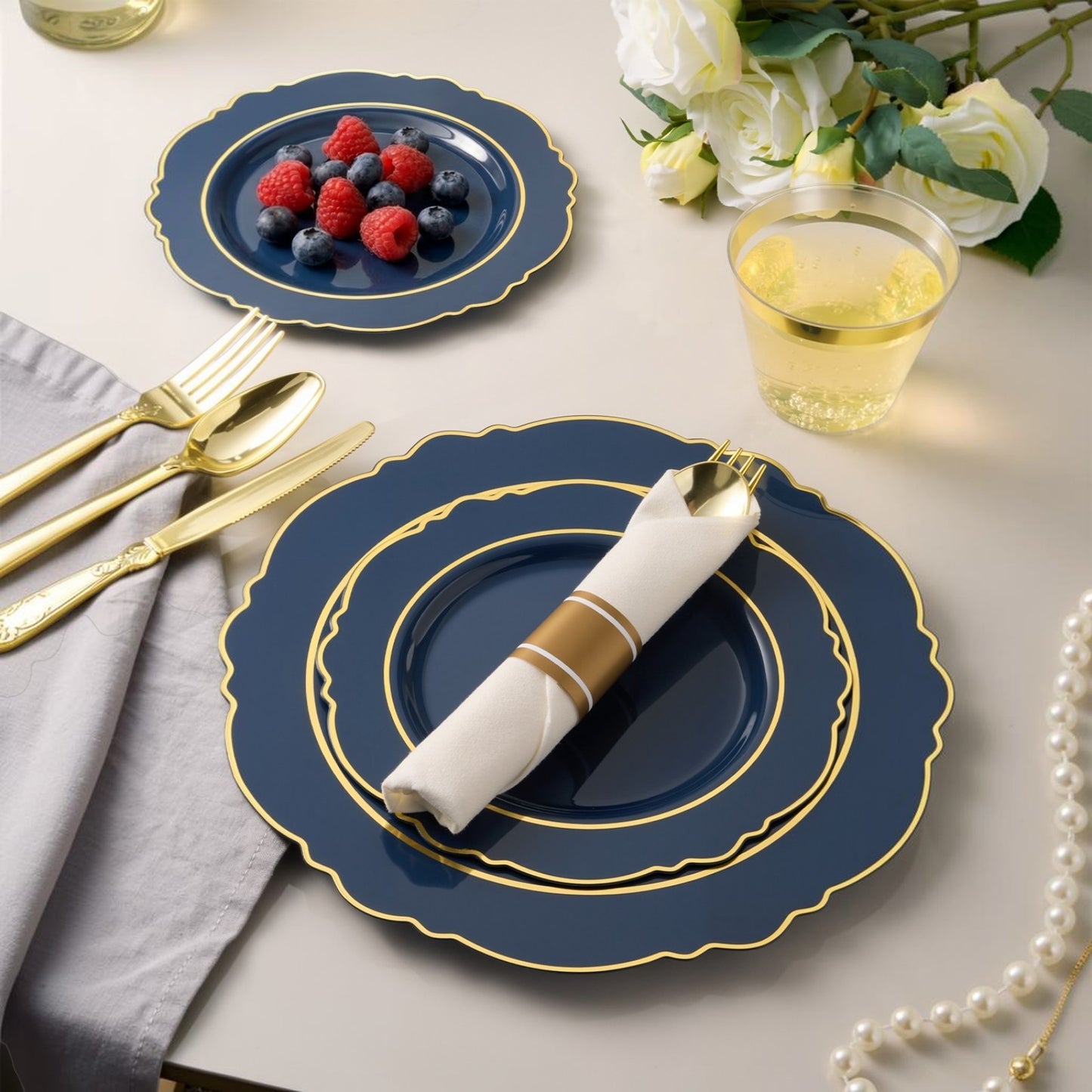 Impress Guests Easily with Elegant Baroque Disposable Dinnerware