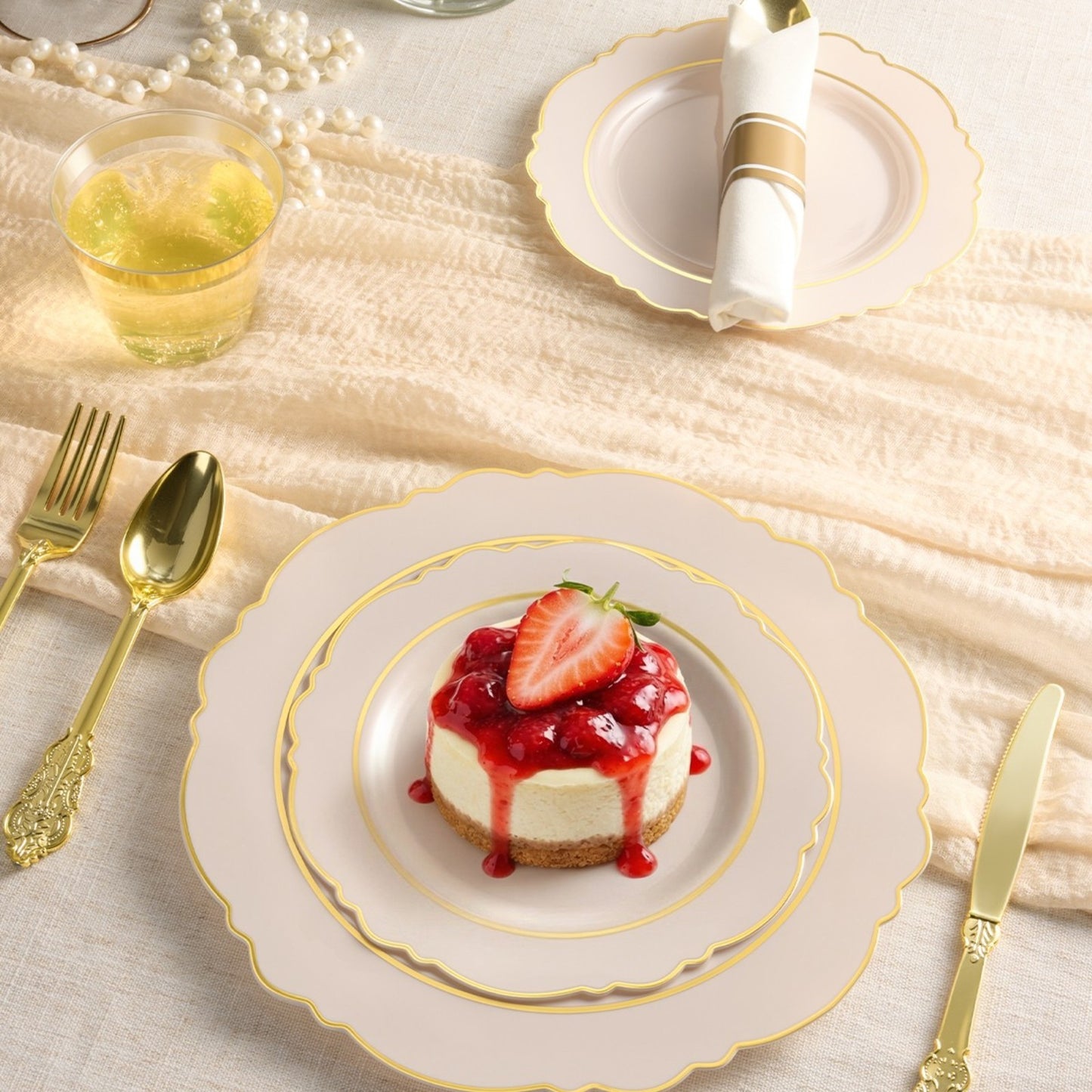 Impress Guests Easily with Elegant Baroque Disposable Dinnerware