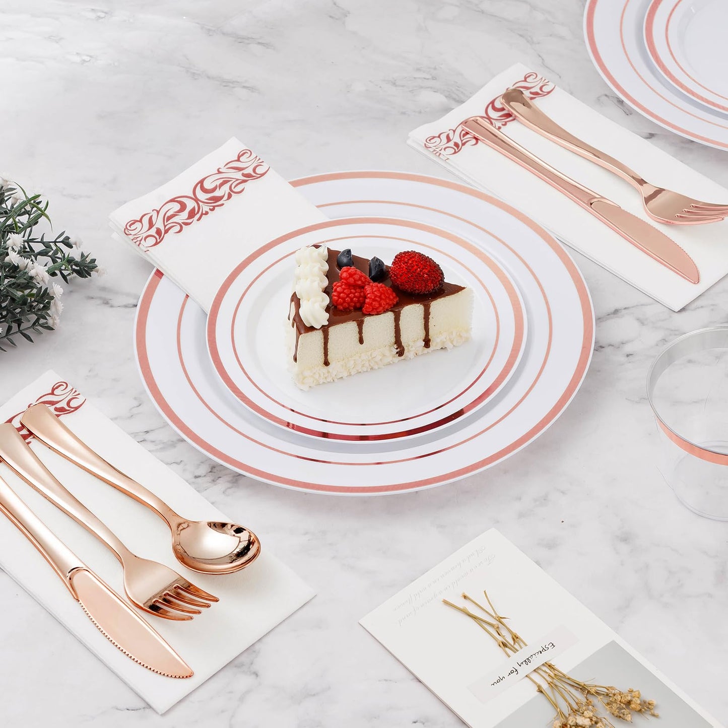 Goodluck 700-Piece Disposable Rose Gold Plastic Dinnerware Set for 100 Guests