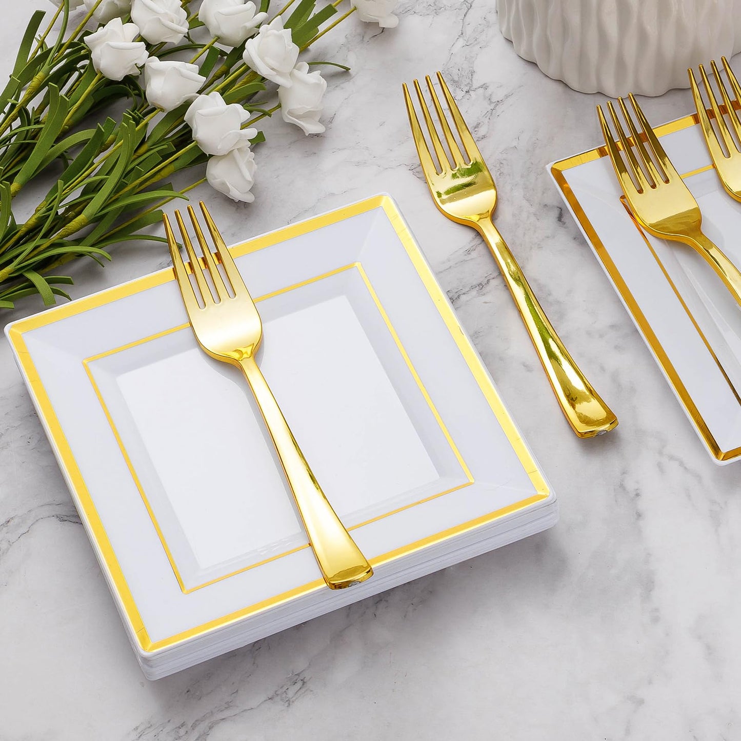 Goodluck 120 Pieces Gold Square Plastic Plates with Forks for 60 Guests