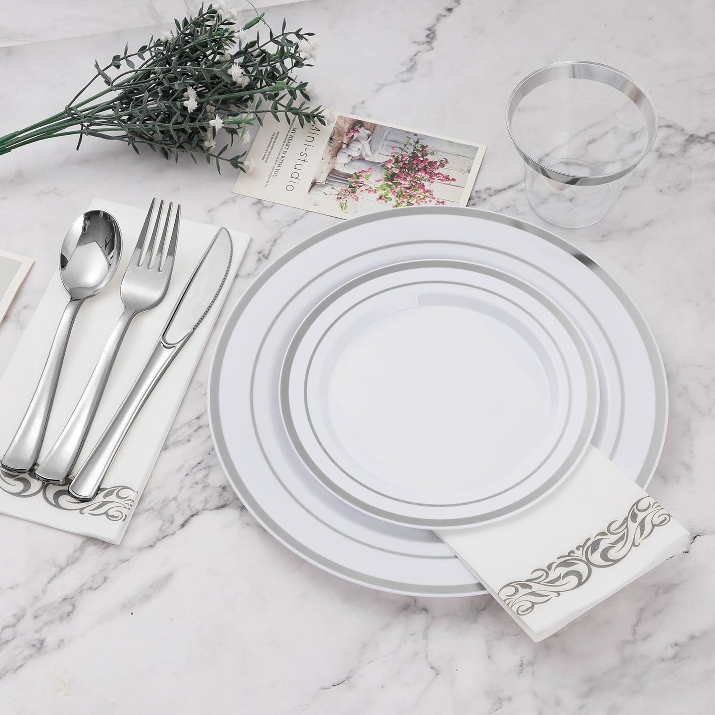 Goodluck 700-Piece Disposable Silver Plastic Dinnerware Set for 100 Guests