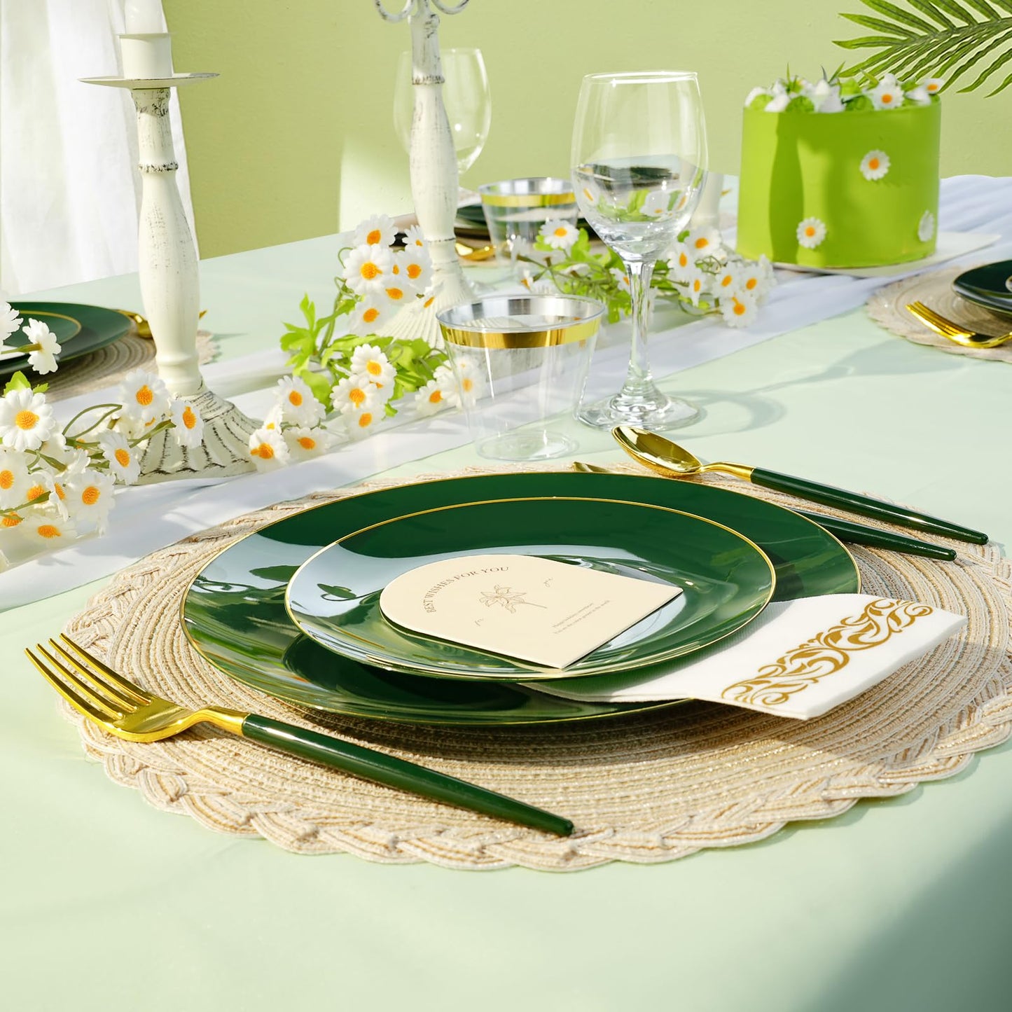 Goodluck Disposable Green and Gold Plastic Dinnerware Set