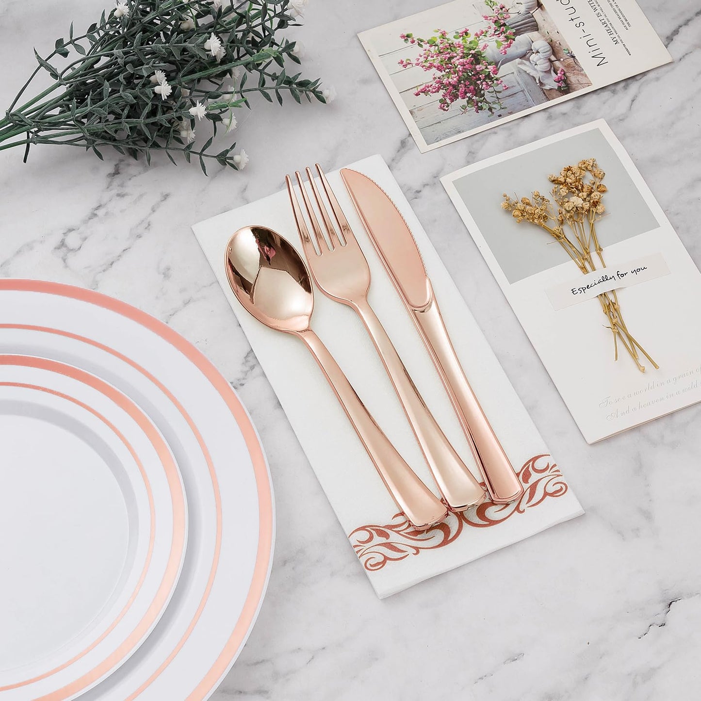 Goodluck 700-Piece Disposable Rose Gold Plastic Dinnerware Set for 100 Guests