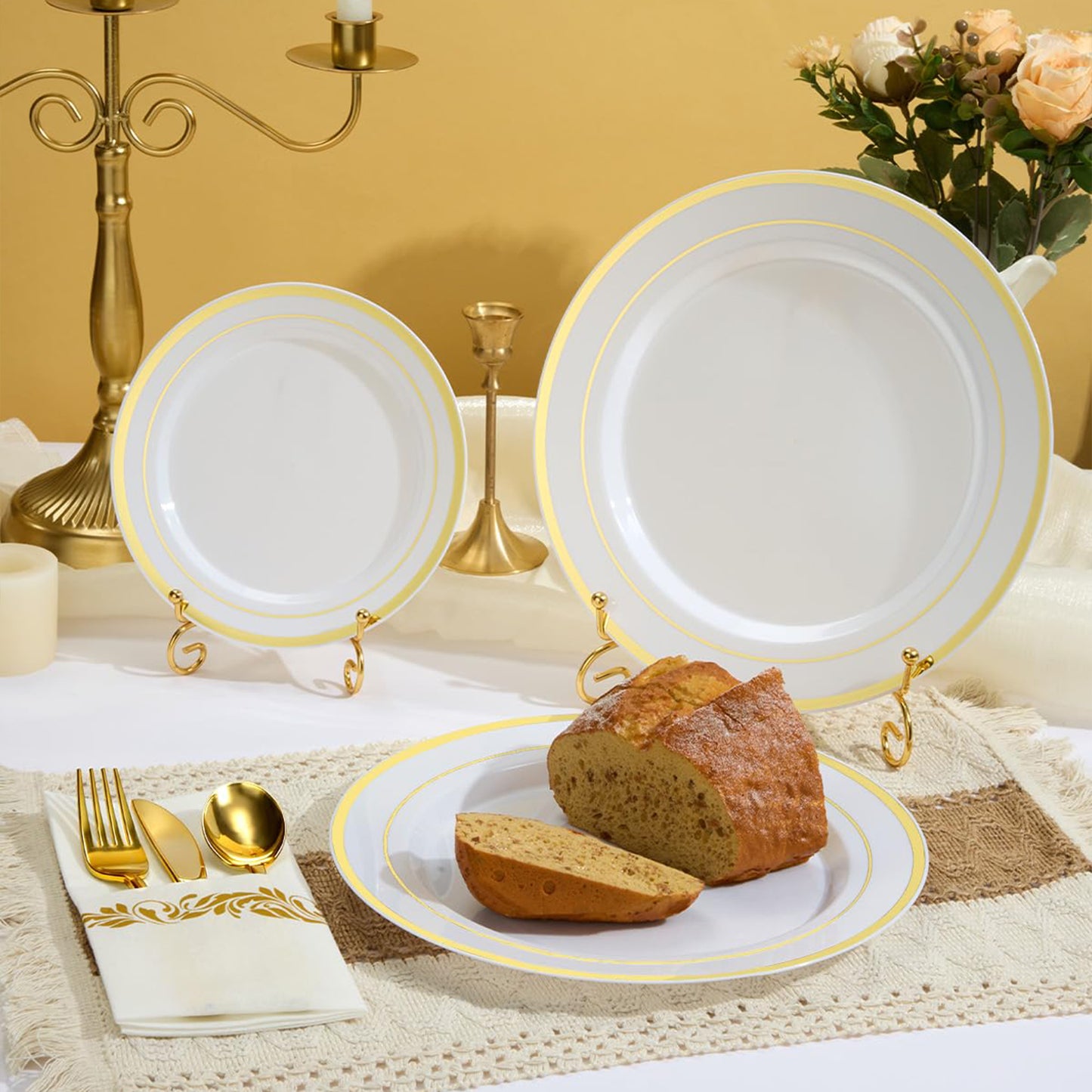 Goodluck  Disposable Elegant Gold Plastic Dinnerware Set for Weddings, Parties, Graduation, Includes: Plates, Place Cards, Cups,  Spoons, Forks, Knives, Napkins