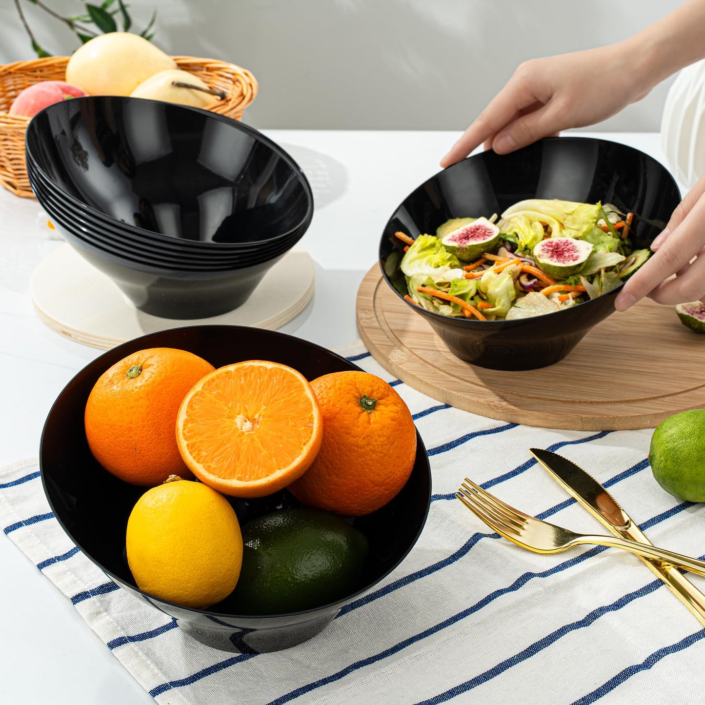 Goodluck 12 Pack Disposable 20 OZ Angled Black Plastic Serving Bowls for Salad & Fruit