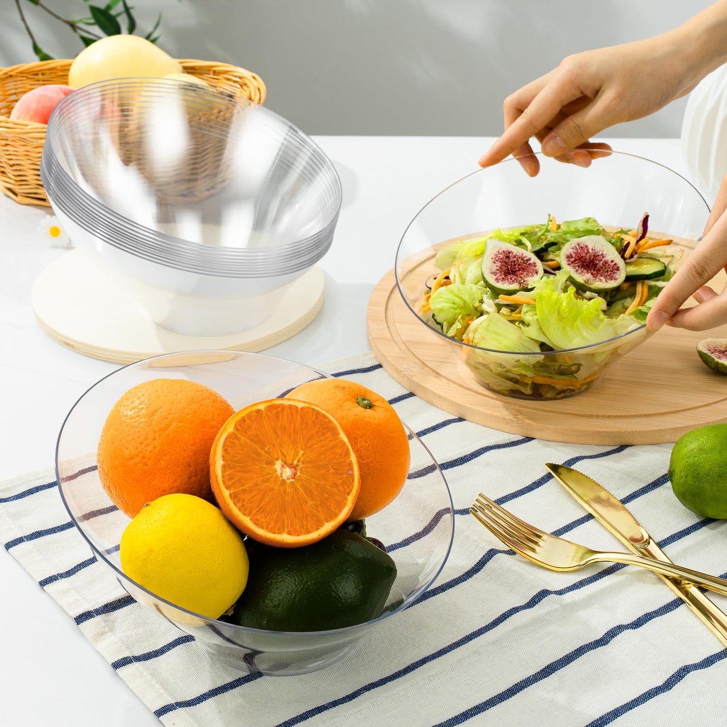 Goodluck Disposable 20 OZ Angled Clear Plastic Serving Bowls for Salad & Fruit