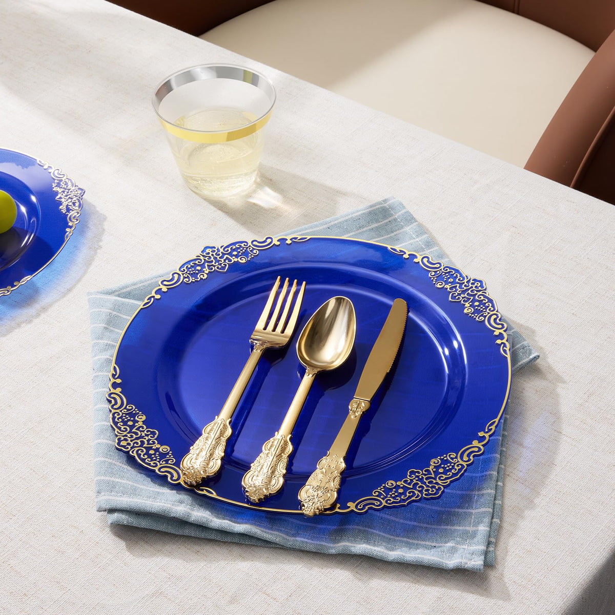 Heavy Duty Elegant Vintage Plastic Plates with Cutlery Set for Wedding, Bridal Shower, Anniversary