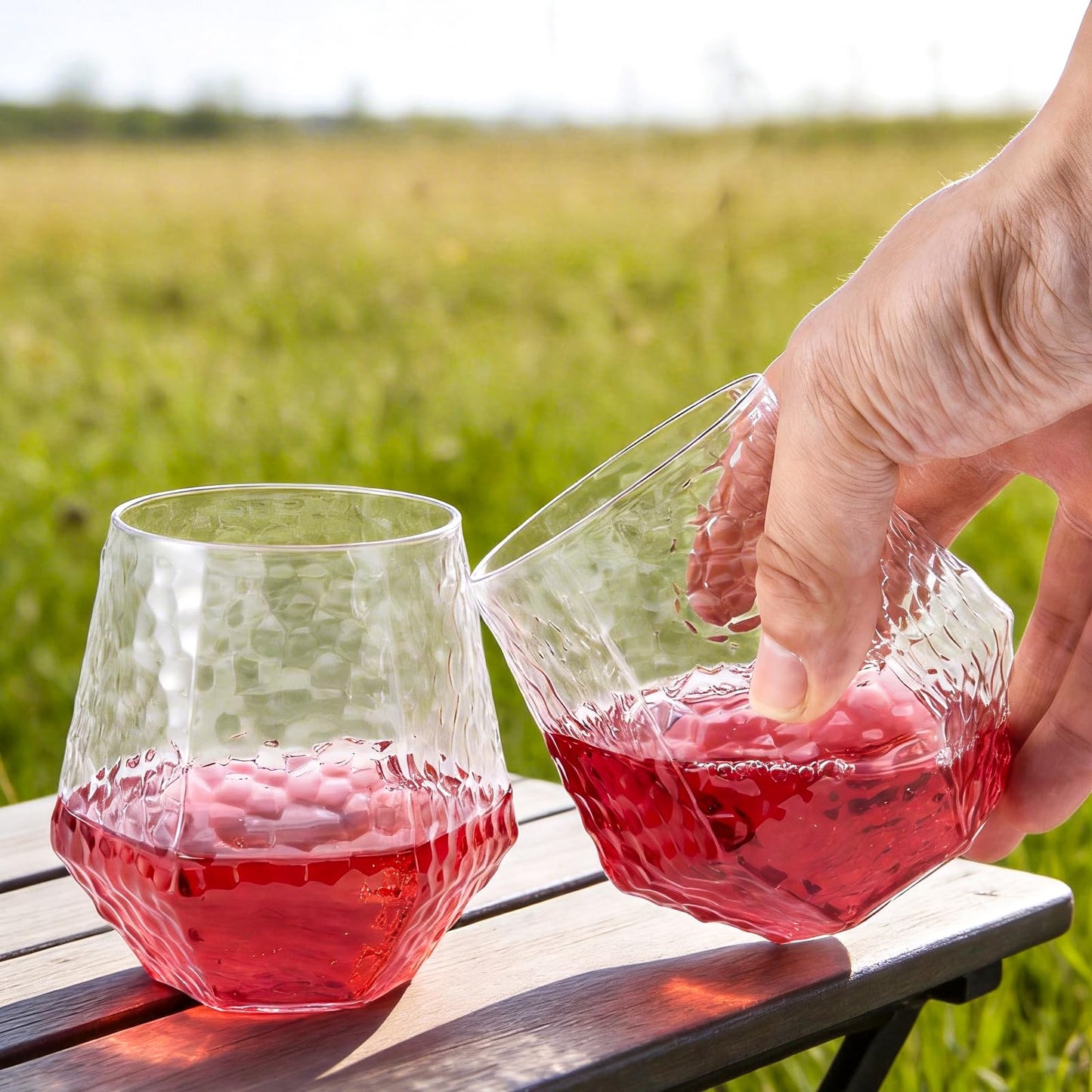 12 Oz Hammered Diamond Stemless Plastic Wine Glasses for Weddings, Birthday Parties, Family Gatherings, Bars