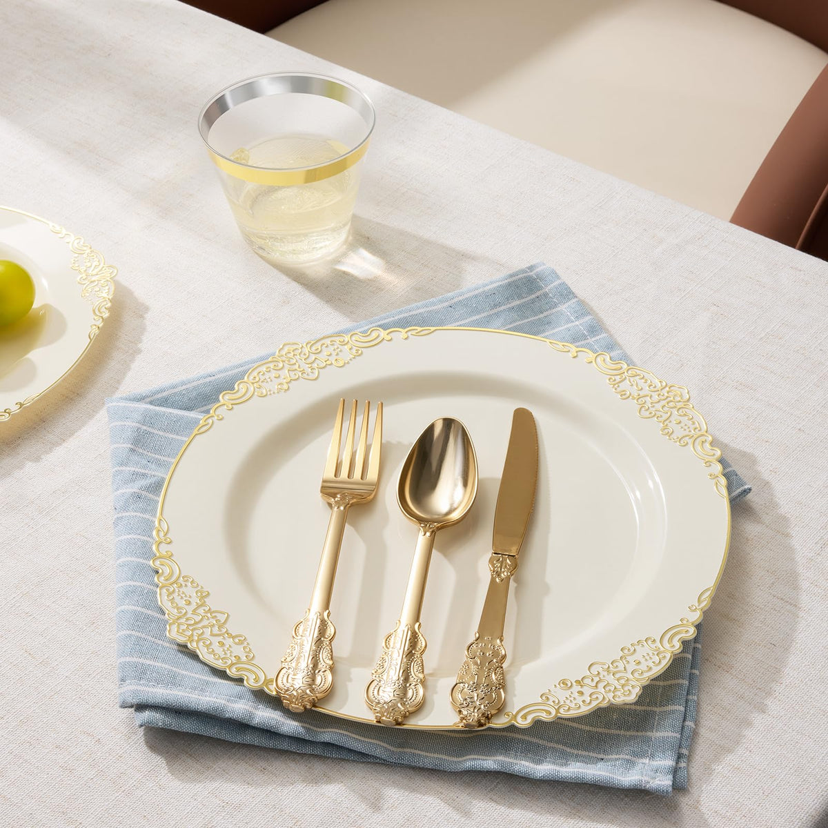 Heavy Duty Elegant Vintage Plastic Plates with Cutlery Set for Wedding, Bridal Shower, Anniversary